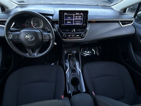 Used 2021 Toyota Corolla LE FWD image 22