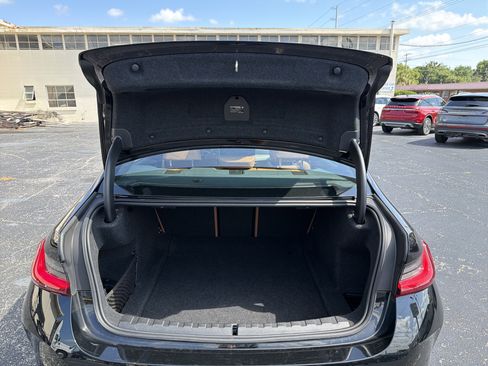 Used 2025 BMW 330i Sedan RWD image 5