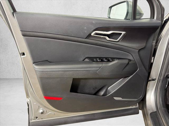 Used 2024 Kia Sportage EX FWD image 11