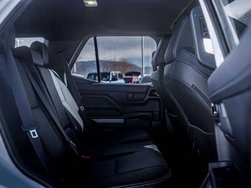 Used 2025 Toyota 4Runner TRD Off-Road Premium image 45