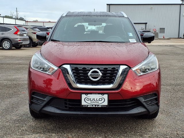 Used 2019 Nissan Kicks SV FWD image 3
