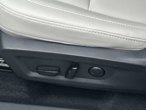 New 2026 Nissan Murano SV AWD/4WD image 17
