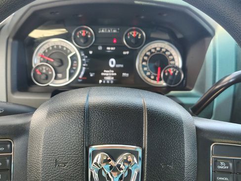 Used 2013 RAM 1500 Express AWD/4WD image 29