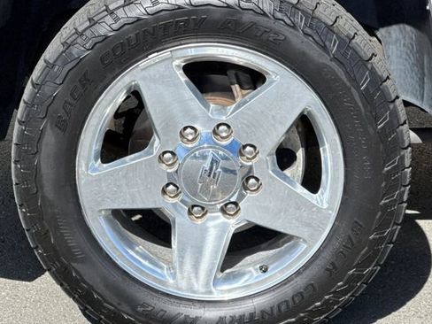 Used 2013 Chevrolet Silverado 2500 LT w/ Interior Plus Package image 41