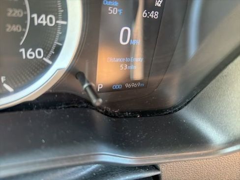 Used 2021 Toyota Corolla LE image 33