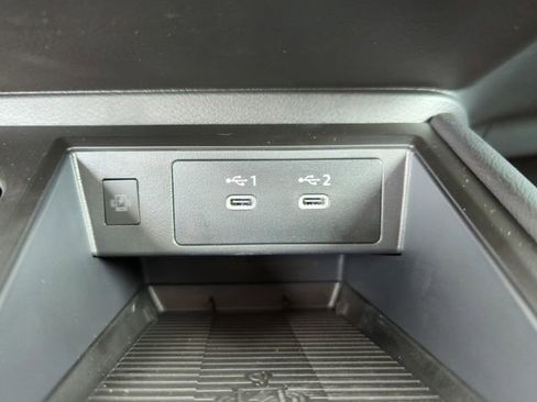 New 2026 Nissan Kicks SR w/ Cold Weather Package FWD image 33