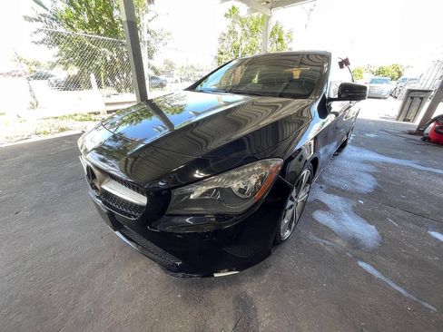 Used 2018 Mercedes-Benz CLA 250 4MATIC image 2