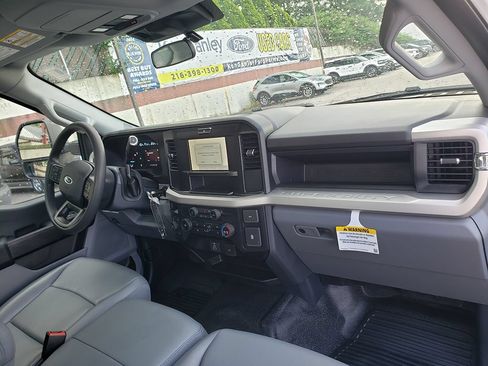 Used 2025 Ford F250 XL w/ XL Driver Assist Package AWD/4WD image 15