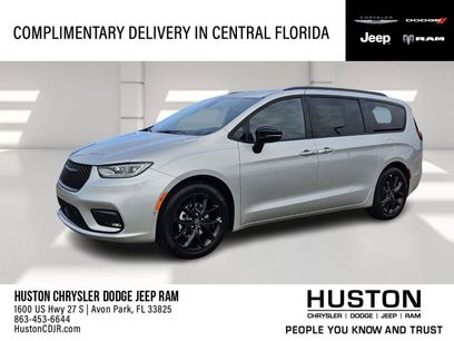 New 2026 Chrysler Pacifica Limited