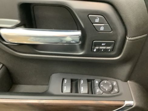 Used 2022 GMC Sierra 1500 SLT w/ SLT Premium Package image 16