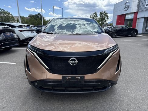 Used 2024 Nissan Ariya AWD image 2