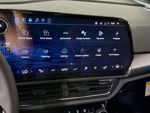 New 2026 Chevrolet Equinox EV RS image 10