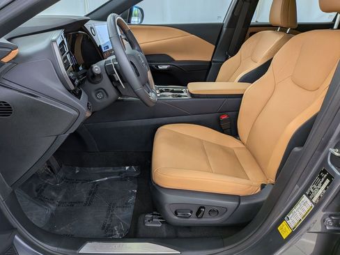 Used 2023 Lexus RX 350 Premium w/ Accessory Package AWD/4WD image 14