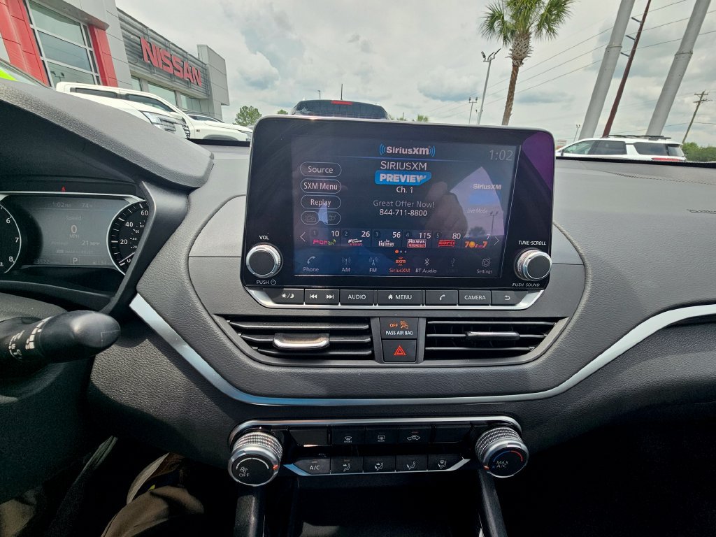 Used 2021 Nissan Altima 2.5 SV FWD image 17