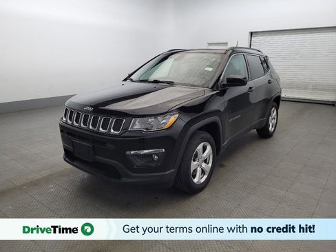 Used 2017 Jeep Compass Latitude w/ Popular Equipment Group image 1