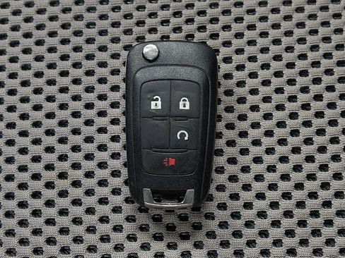 Used 2017 GMC Terrain SLE w/ Driver Alert Package I image 32