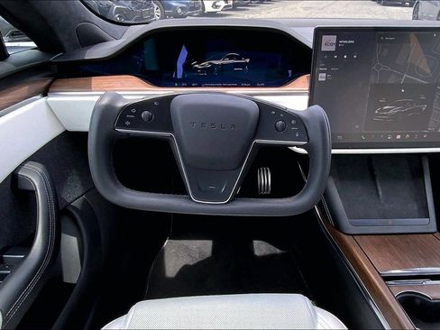 Used 2022 Tesla Model S AWD/4WD image 5