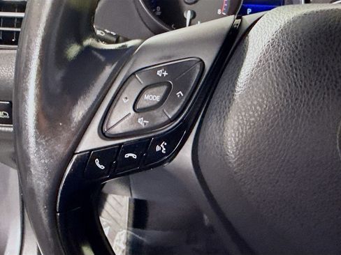 Used 2018 Toyota C-HR XLE FWD image 14