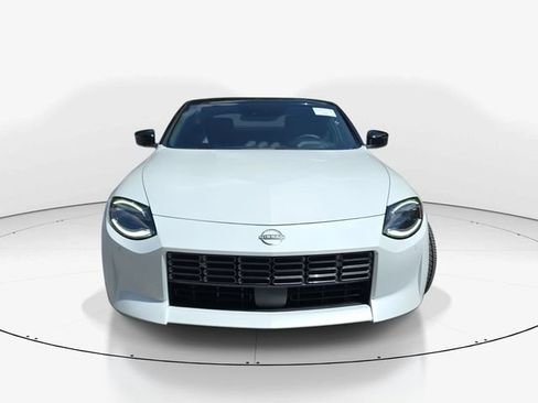 Used 2024 Nissan Z Sport w/ Floor Mat Package RWD image 11