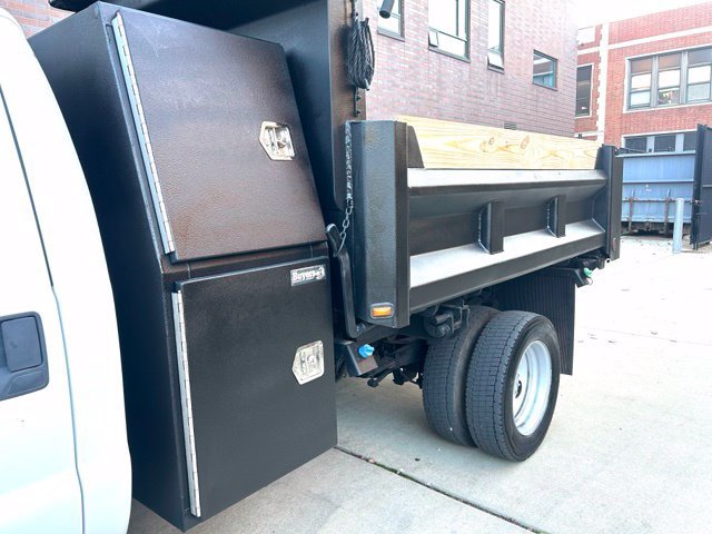 Used 2016 Ford F550 2WD Crew Cab Super Duty image 14