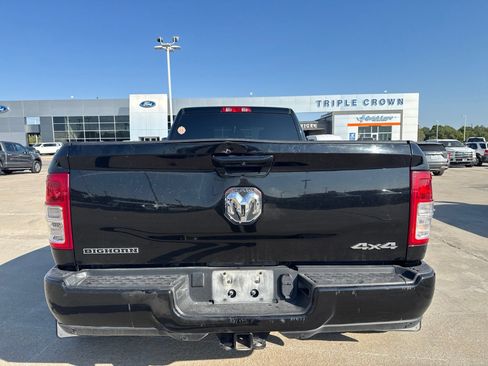 Used 2024 RAM 3500 Big Horn w/ Sport Appearance Package AWD/4WD image 4