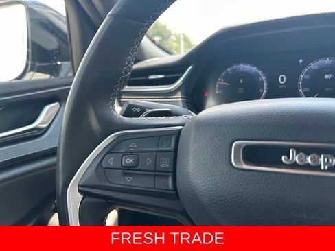 Used 2024 Jeep Grand Cherokee Altitude AWD/4WD image 21