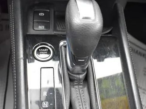 Used 2024 Nissan Kicks SV FWD image 34