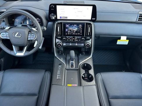 New 2026 Lexus LX 700h Luxury image 11