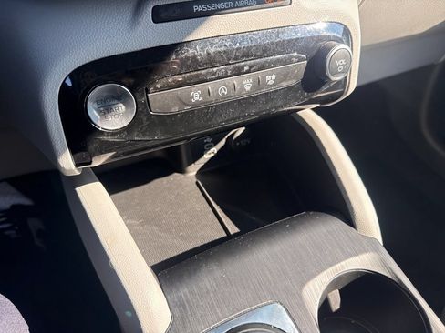 Used 2025 Ford Escape Active w/ Tech Pack #1 FWD image 29