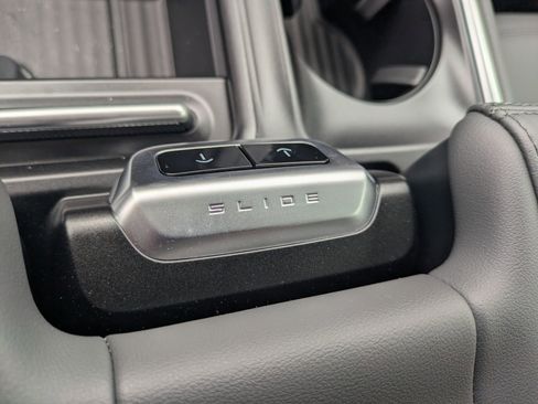 New 2026 Ford Expedition Active image 21