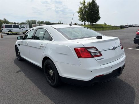 Used 2017 Ford Taurus Police Interceptor AWD image 8