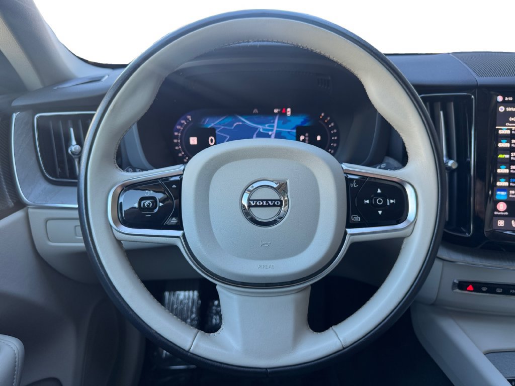 Certified 2024 Volvo XC60 B5 Plus w/ Climate Package AWD/4WD image 16