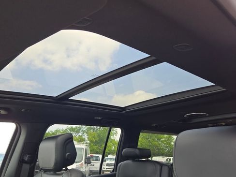 New 2026 Jeep Grand Wagoneer L 4WD w/ Premium Group I image 27