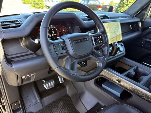 New 2026 Land Rover Defender 110 OCTA image 22
