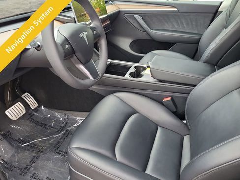 Used 2023 Tesla Model Y Performance AWD/4WD image 8