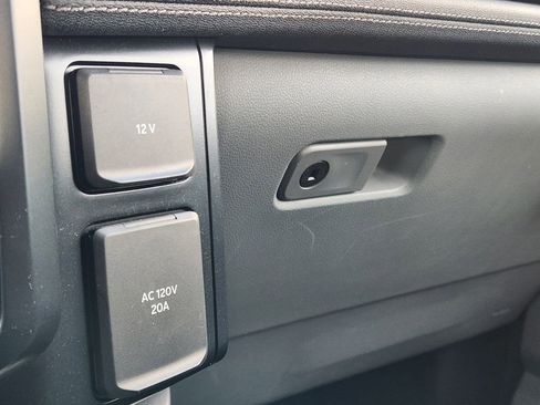 Used 2024 Ford F150 Lightning Flash image 28