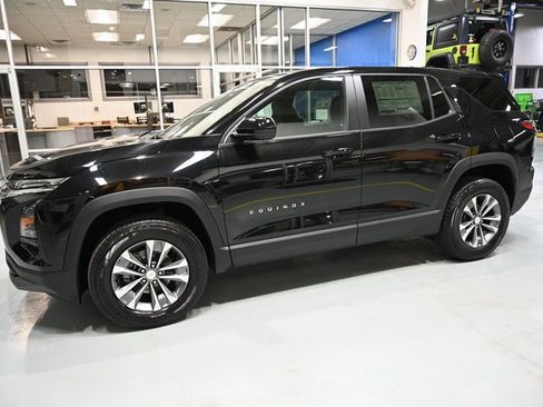 New 2026 Chevrolet Equinox LT w/ Convenience Package II image 7