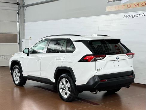 Used 2019 Toyota RAV4 LE image 5