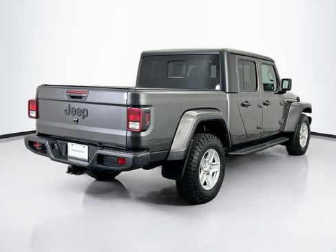 Used 2022 Jeep Gladiator Sport image 7
