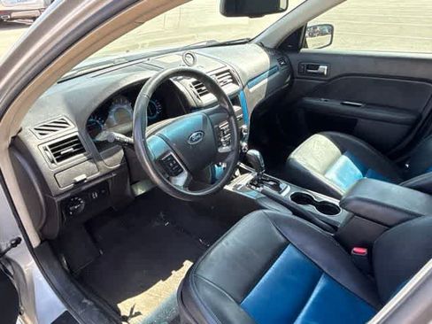 Used 2010 Ford Fusion Sport FWD image 9