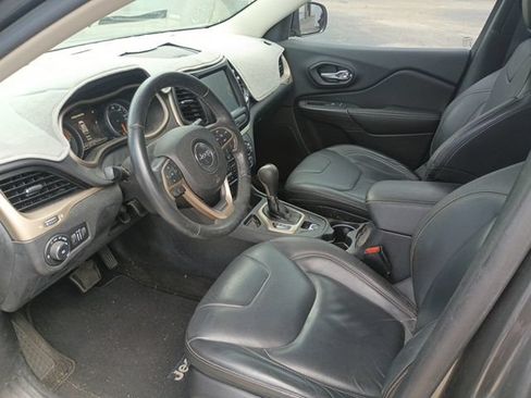 Used 2016 Jeep Cherokee Limited FWD image 13