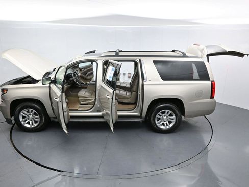 Used 2016 Chevrolet Suburban LT AWD/4WD image 52