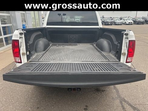 Used 2017 RAM 1500 Express image 38