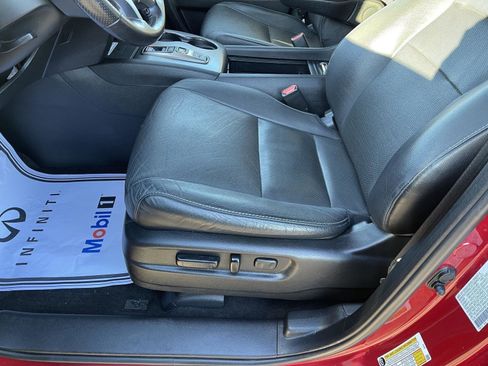 Used 2023 Honda Passport EX-L image 3