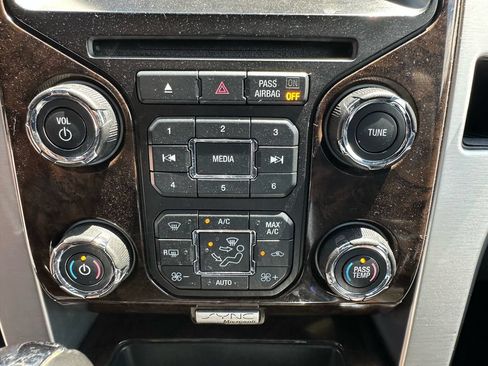 Used 2013 Ford F150 Platinum AWD/4WD image 41