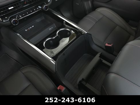 Used 2025 Chevrolet Tahoe RST w/ Advanced Technology Package AWD/4WD image 17