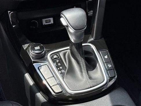 Used 2024 Kia Seltos EX FWD image 22