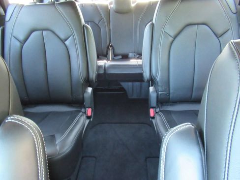 New 2026 Chrysler Voyager LX FWD image 17