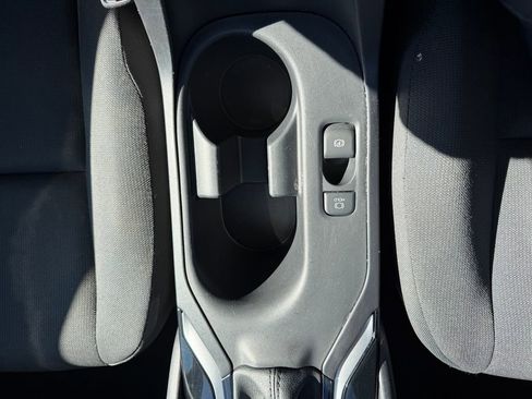 Used 2024 Toyota Corolla LE image 28