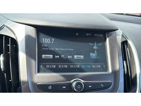 Used 2017 Chevrolet Cruze LT FWD image 17
